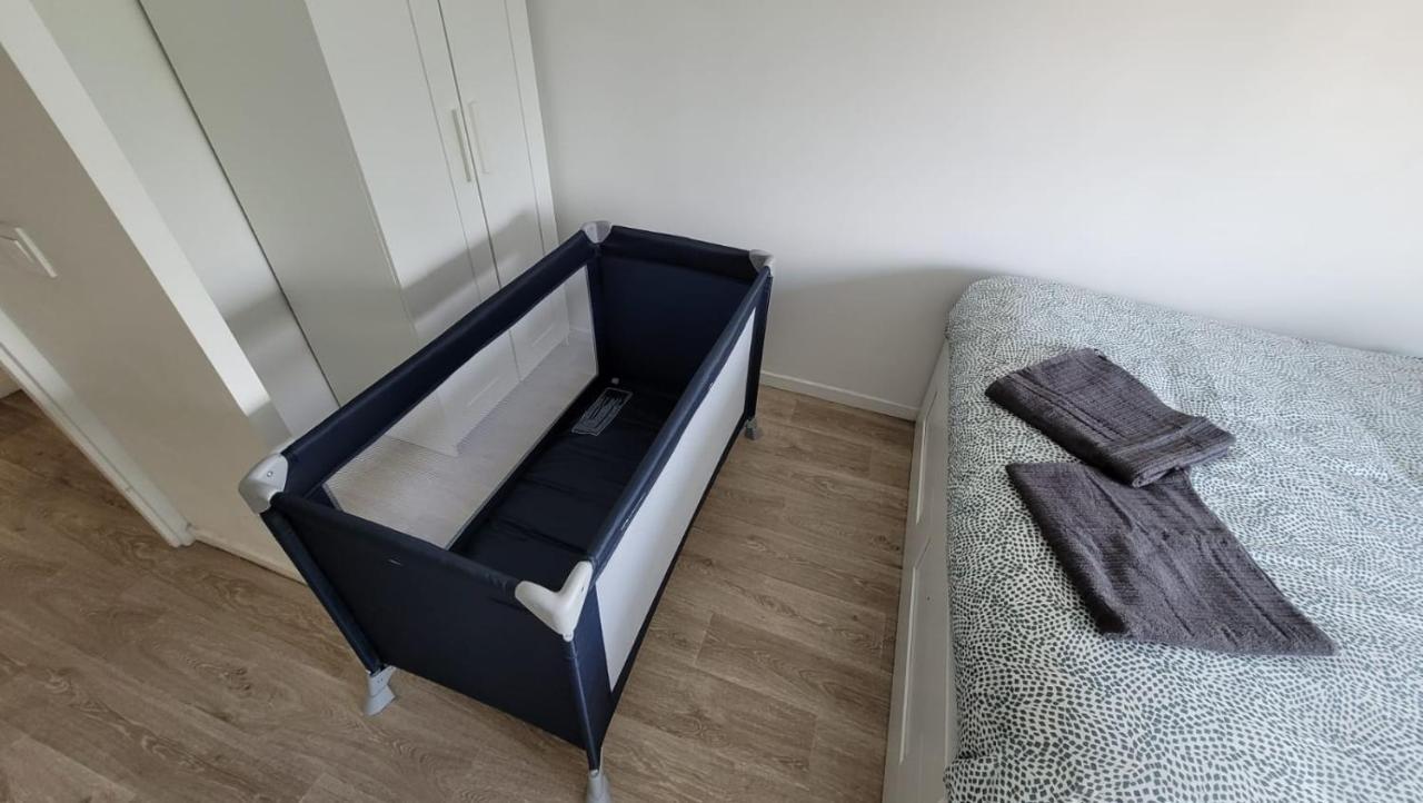 Flat For 6 Persons 10 Minutes From Cdg Airport Leilighet Le Blanc-Mesnil Eksteriør bilde